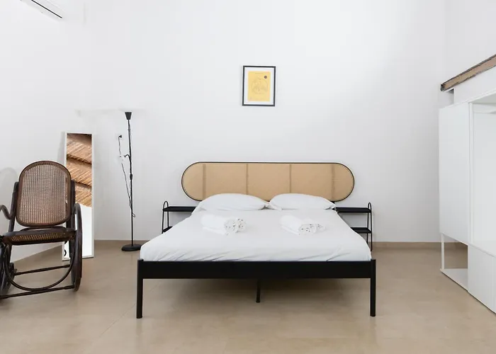Tofa Apartments By Dimorra